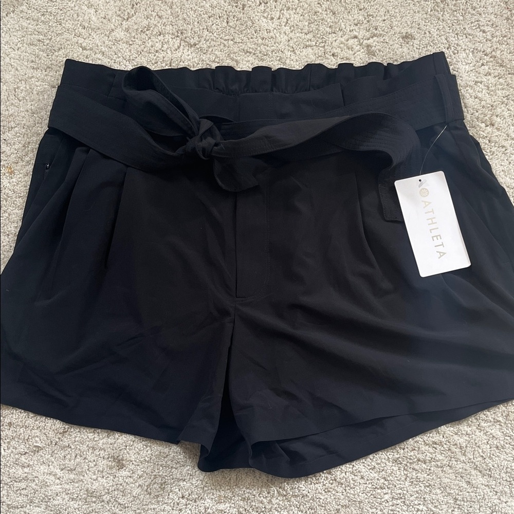 Athleta Women's skyline short II size 18 brand new with tags